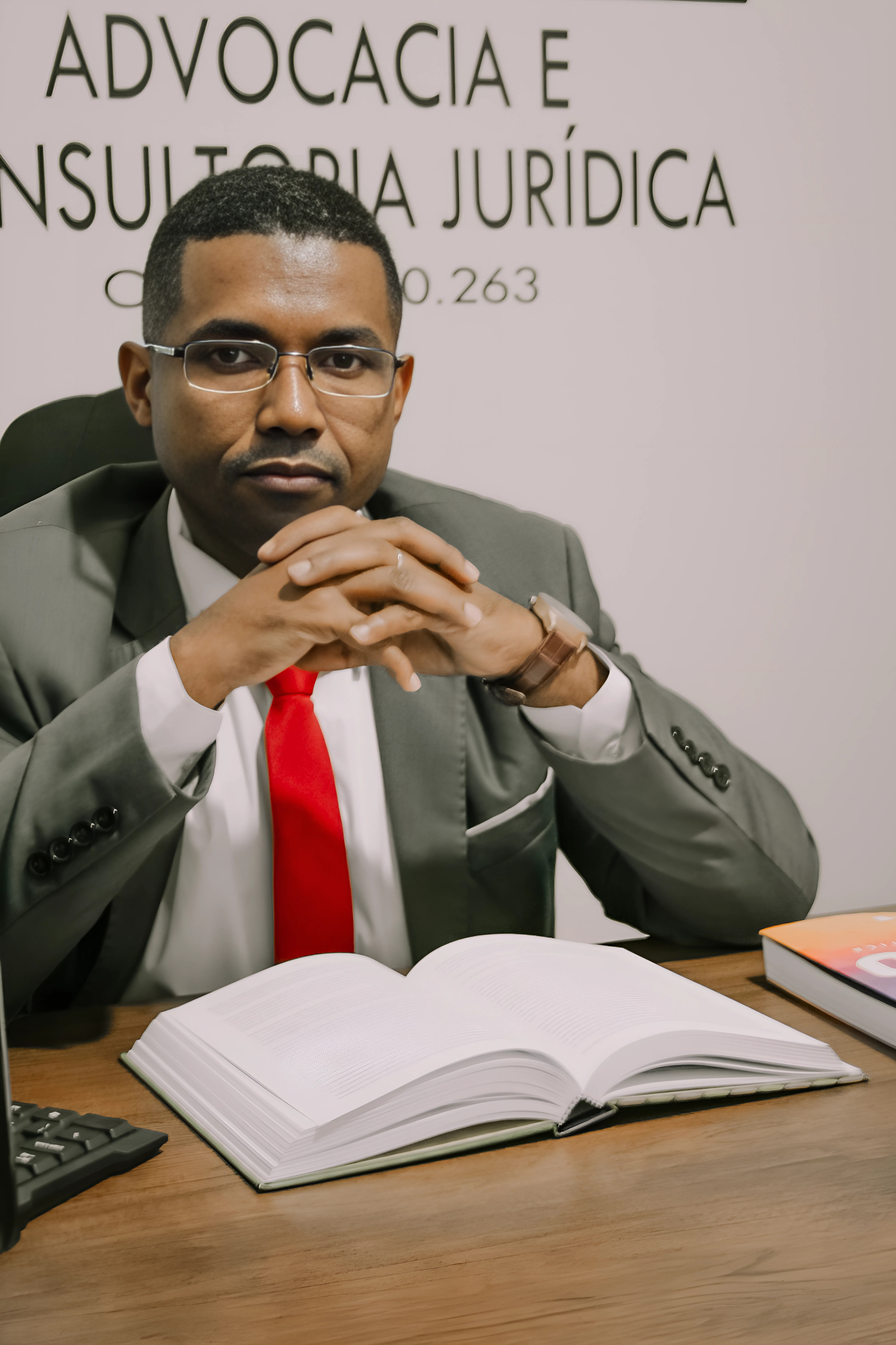 Dr. Isaque Ramos – Advogado OAB 10.263
